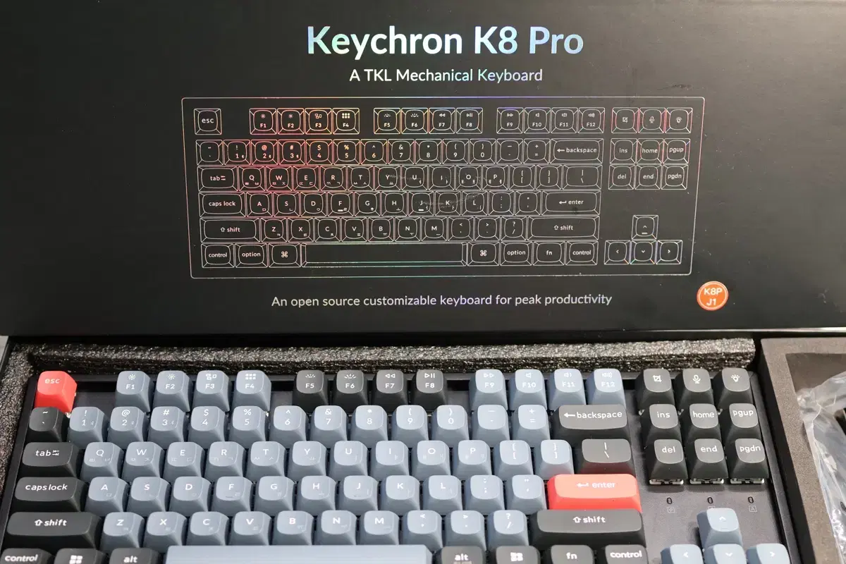 키크론 K8 Pro TKL 적축