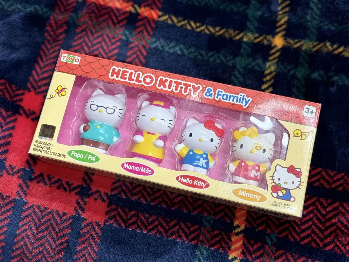 [Classic Toys] Hello Kitty Family Figures