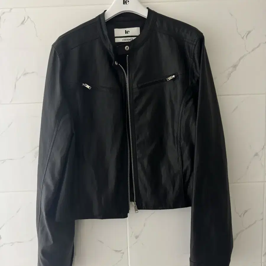 Le 자켓 (르 자켓)faux leather biker jacket