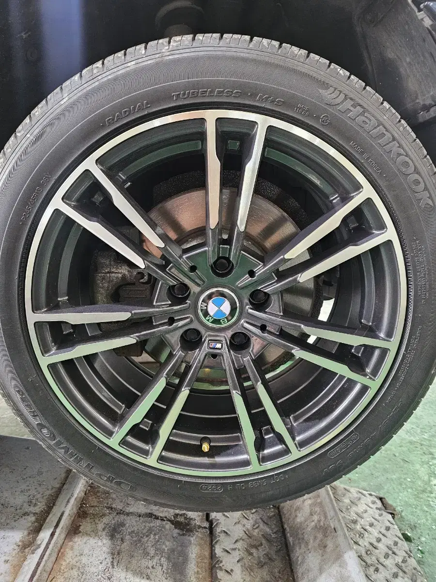 bmw 520d f10 5시리즈 휠타이어