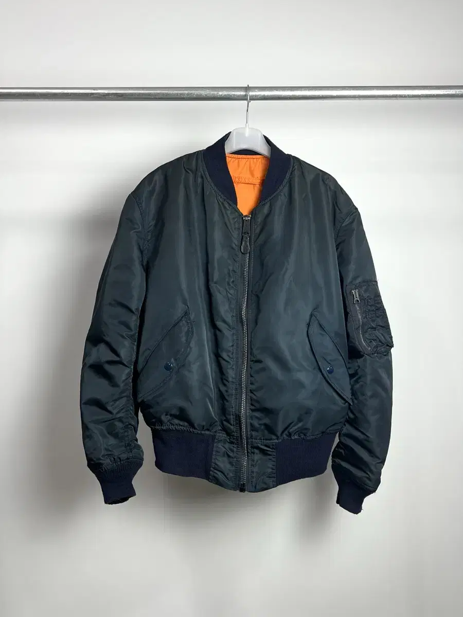 ALPHA INDUSTRIES ma-1 플라이트 자켓