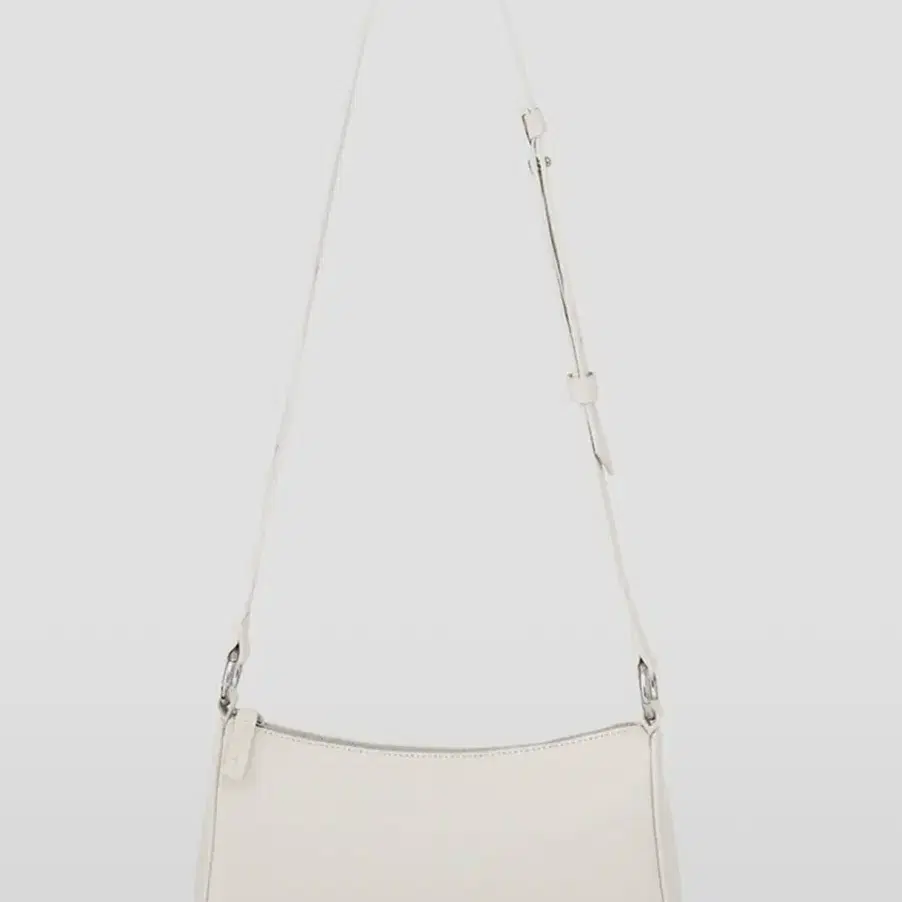 르아보네  Liv bag cloud white 판매  !