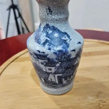 アンティークカンサンジョア図文清華白子小瓶