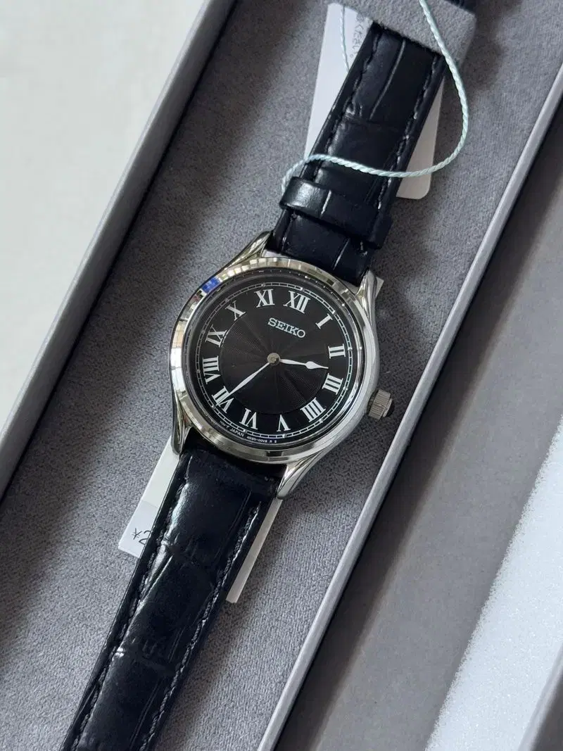 SEIKO 세이코 콜라보레이션 라운드 시계