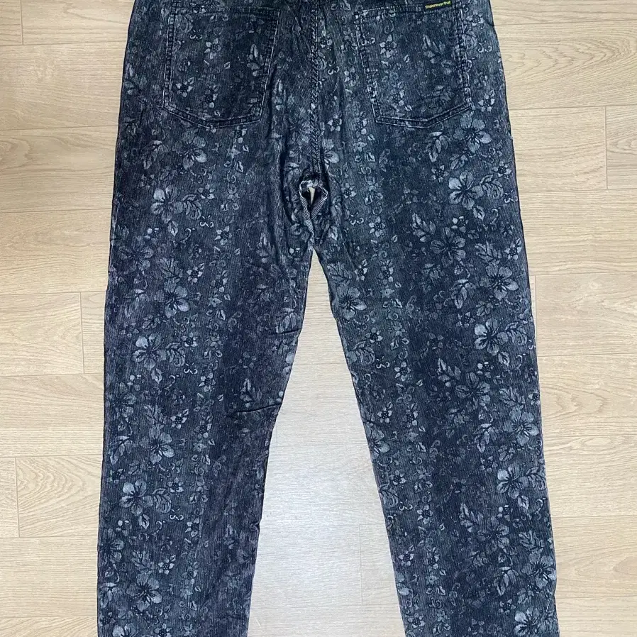 디스이즈네버댓 팬츠 Floral Corduroy Pant