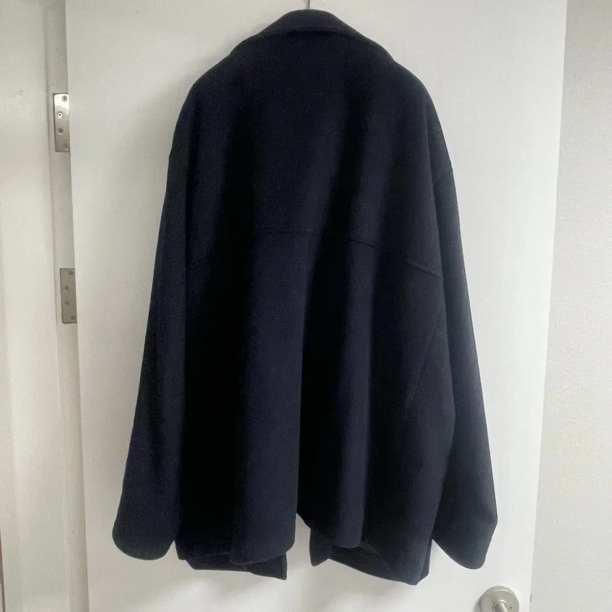 앵글런 Oblique Toggle Wool Coat