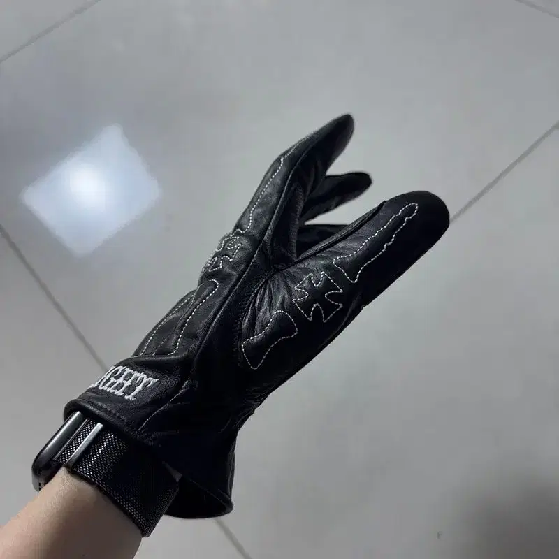 BONE RIDER GLOVE 본 라이더 장갑