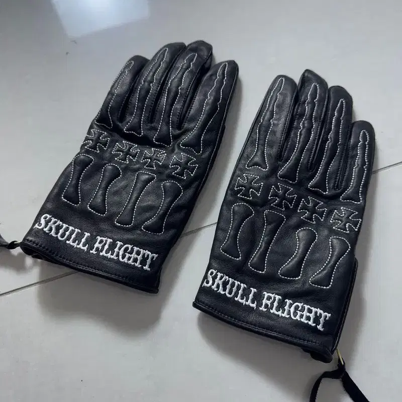 BONE RIDER GLOVE 본 라이더 장갑