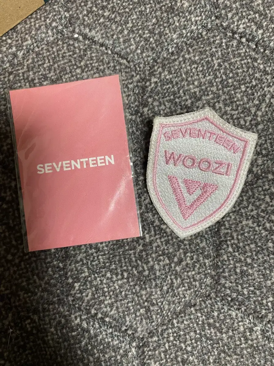 세븐틴 우지 지훈 샤다콘 공식 와펜 뱃지