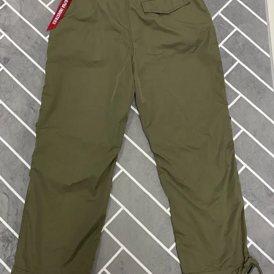 alphaindustry ripstop parachute pants