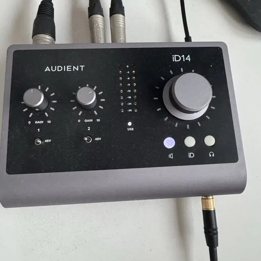 Audient ID14