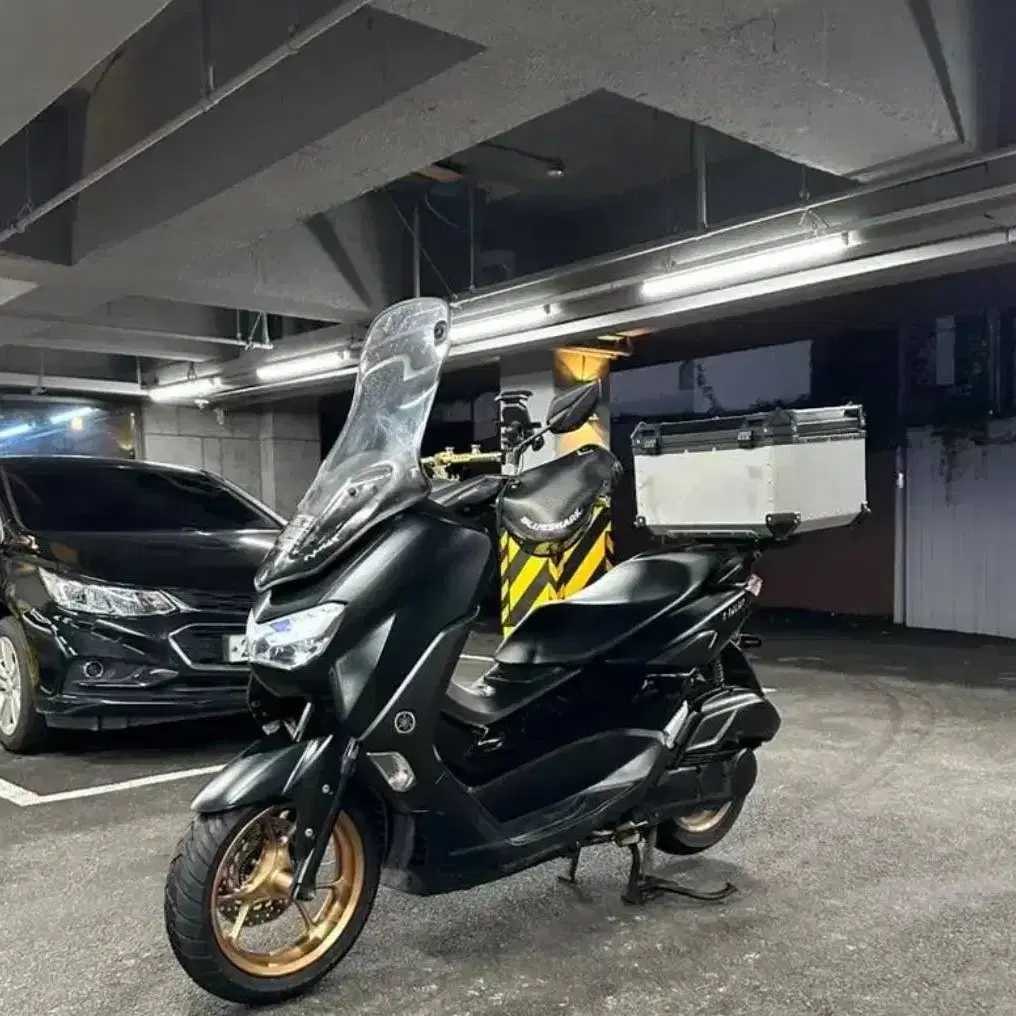 YAMAHA/NMAX 21년식 알루미늄 탑박스셋팅