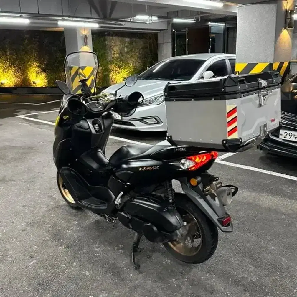 YAMAHA/NMAX 21년식 알루미늄 탑박스셋팅