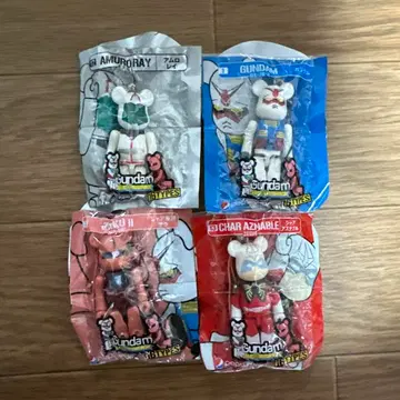 건담 베어브릭 펩시
