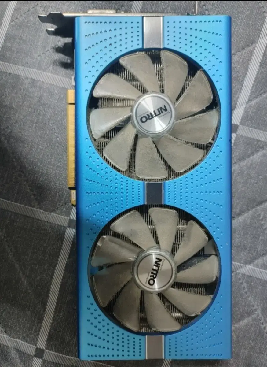 RX 590 사파이어 니트로 그래픽카드 판매 합니다