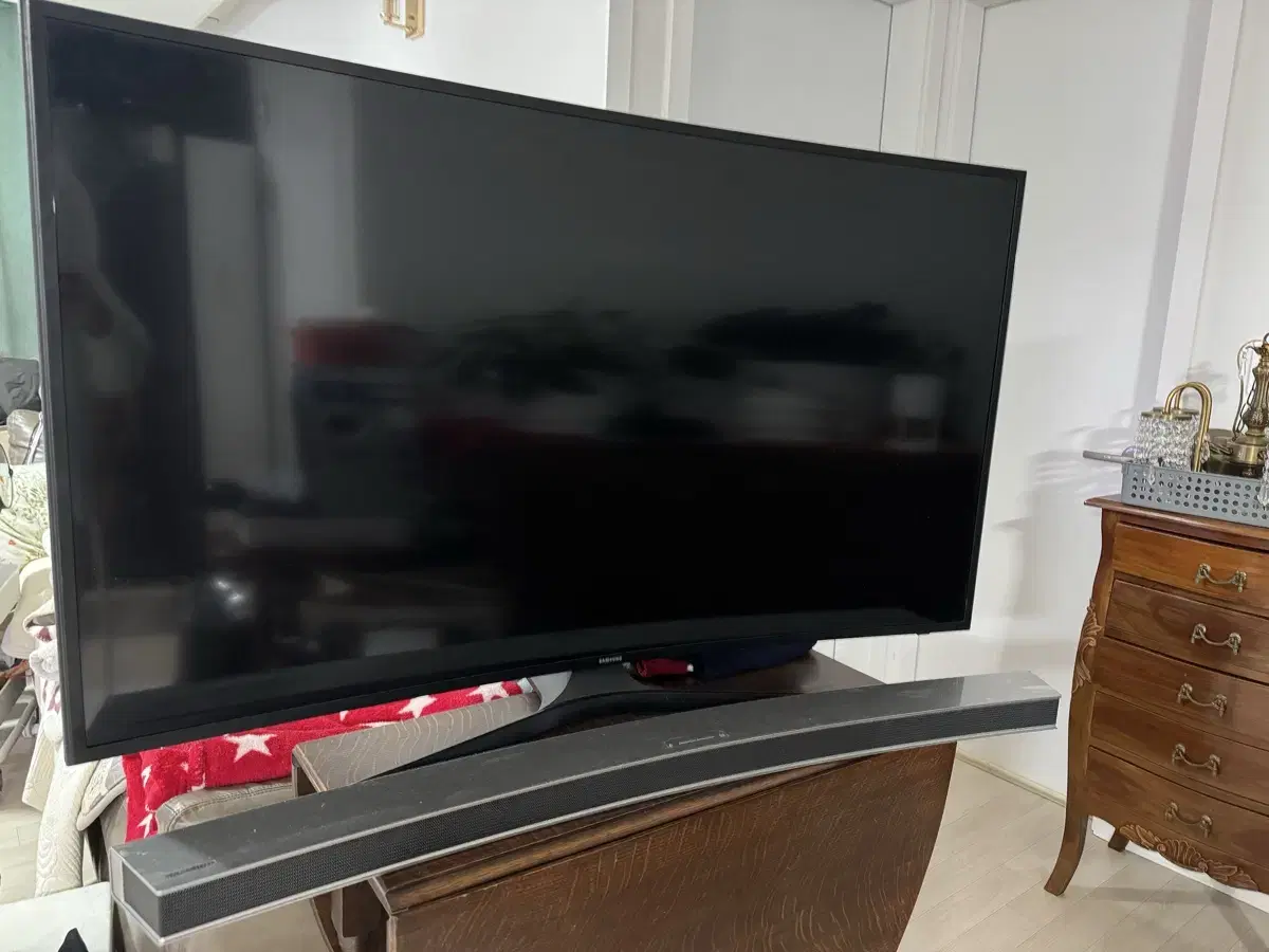 삼성 UHD 커버드 49인치 UN49MU6500FXKR