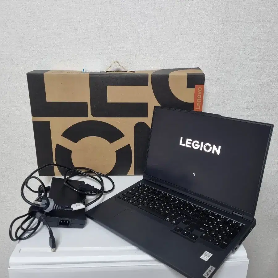 Legion Pro 5 16IRX9 /i9(14) RTX4070 32GB