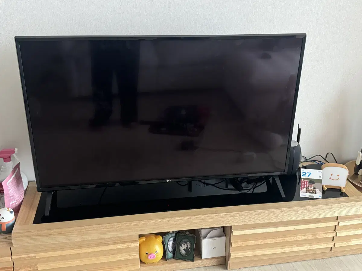 Lg TV 49인치팝니다(백라이트 고장)