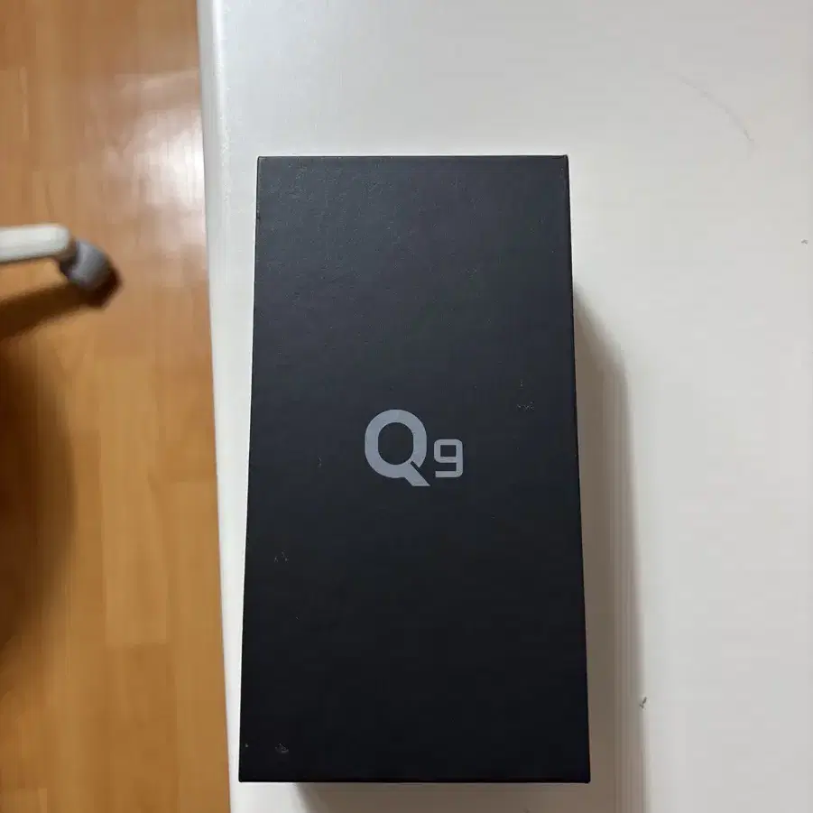 LG Q9 SS급 상태 아주 좋음