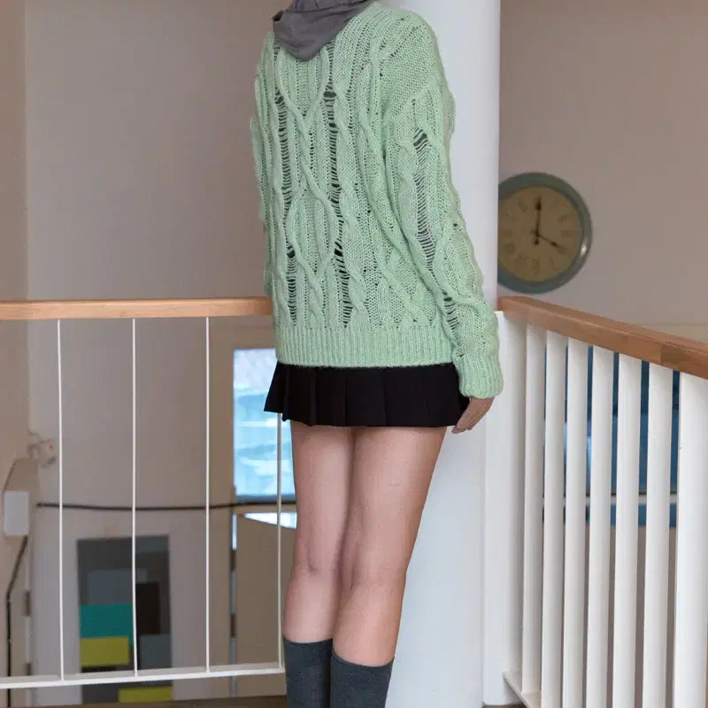 시눈 Distressed Cable Knitwear (Light Gree