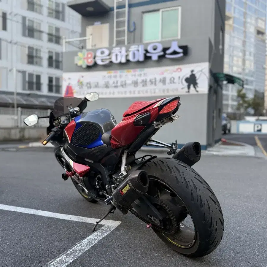 스즈끼 gsx r1000 아크라 풀배기 판매합니다