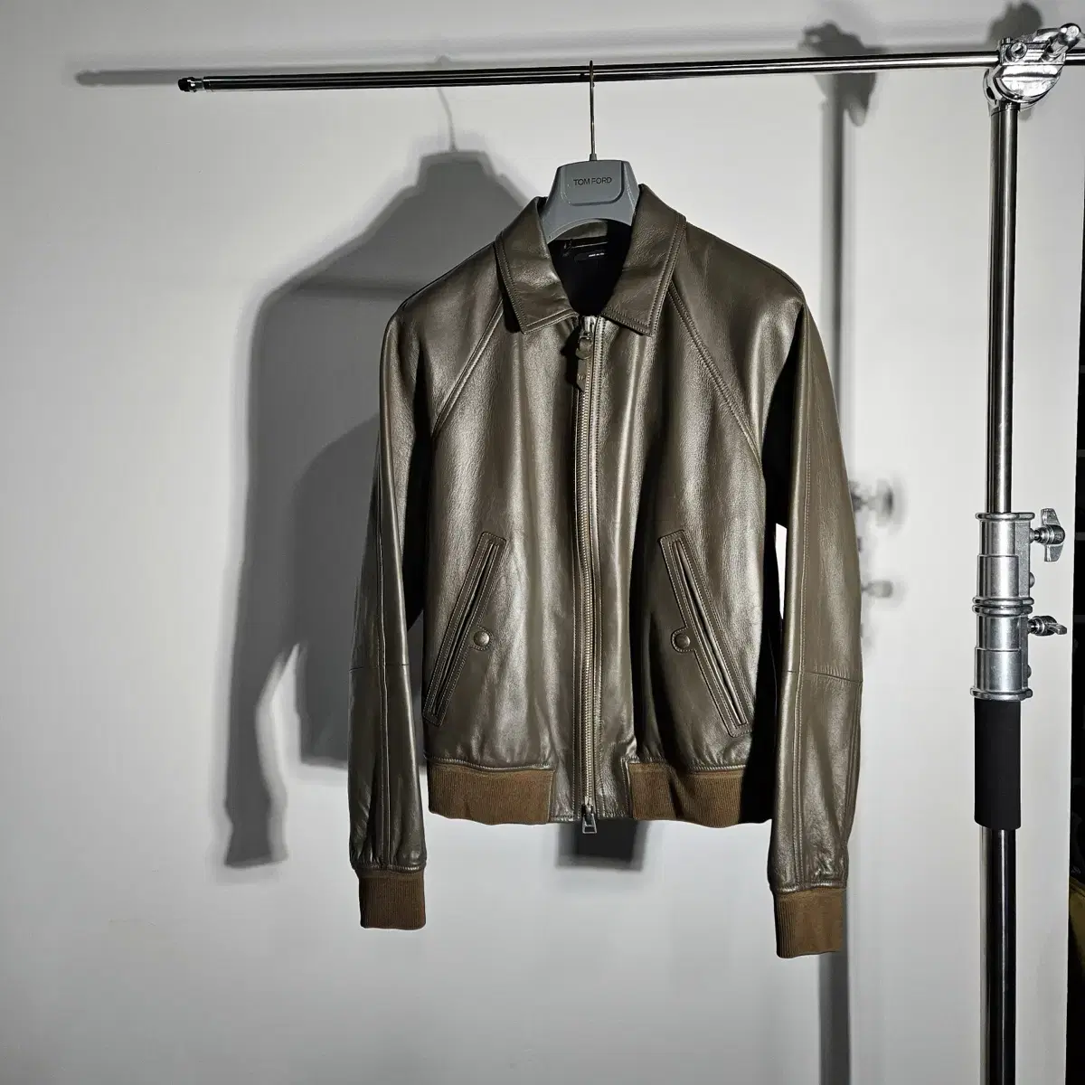 [UTC] Tom Ford Lambskin Bomber Jacket