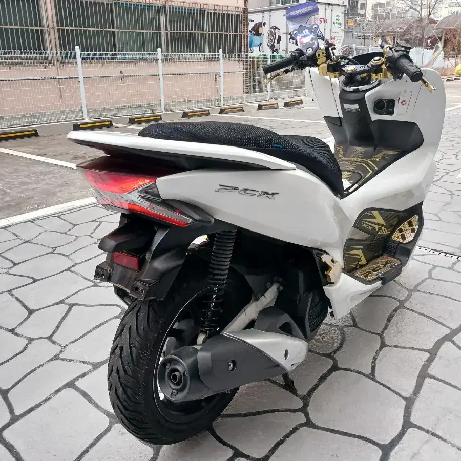 혼댜 20년 더뉴 pcx