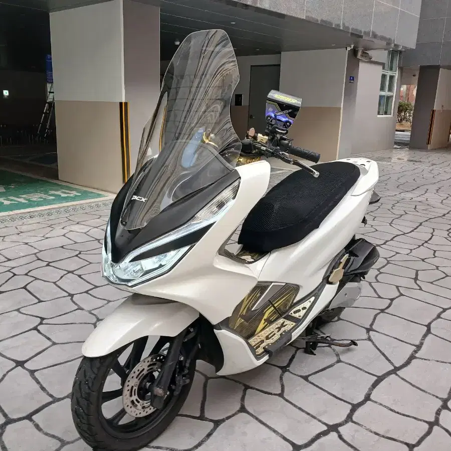 혼댜 20년 더뉴 pcx