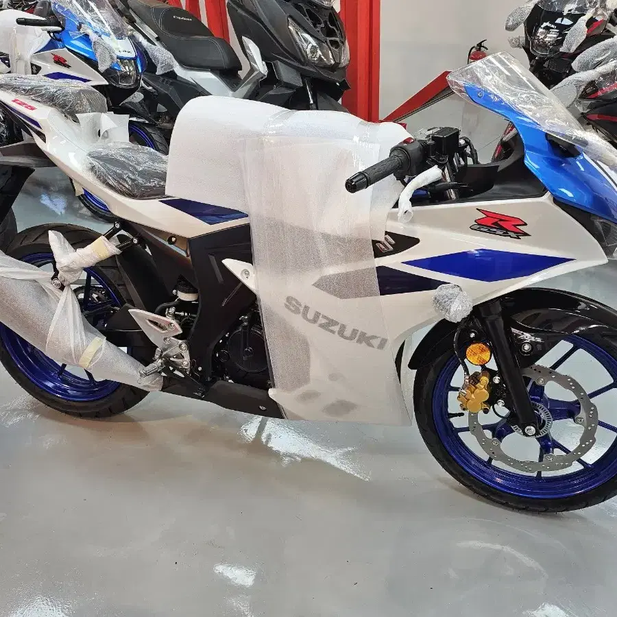 스즈키 GSX-R125 25년식 신차판매합니다