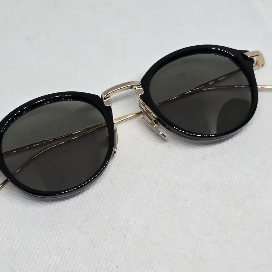 톰브라운 안경 THOM BROWNE TB-011A-46 선글라스