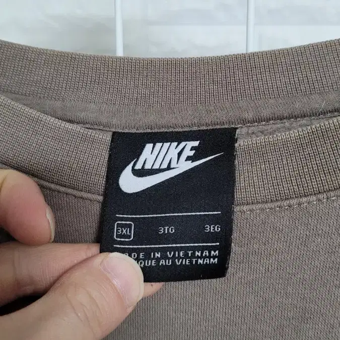 [XXXL]NIKE나이키 모카베이지 빅사이즈맨투맨티셔츠 XXXL