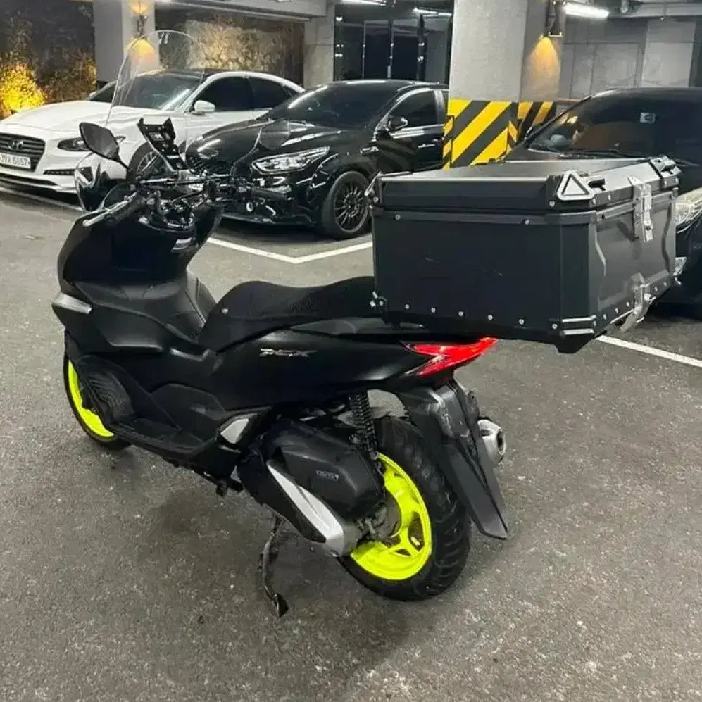 HONDA/PCX 21년식 Abs 알루미늄 탑박스셋팅