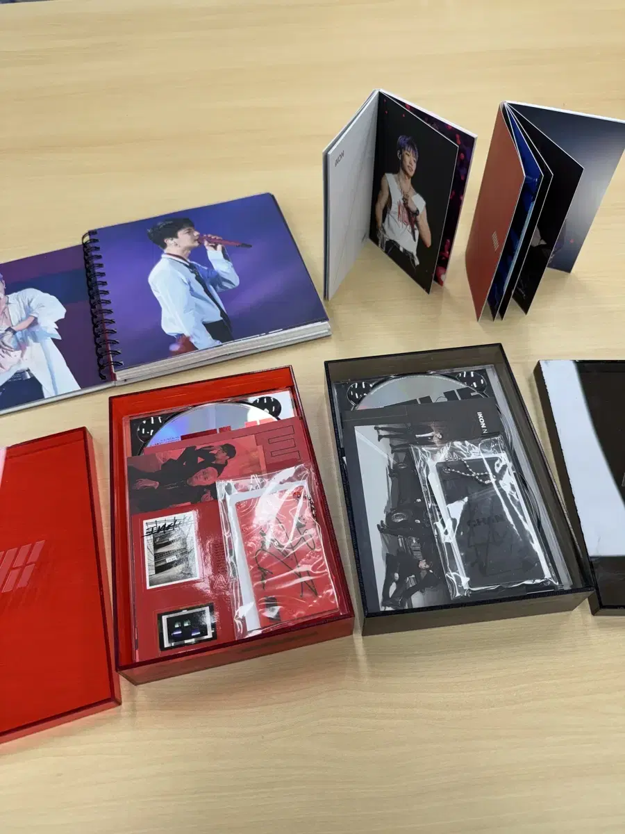 IKON - NEW KIDS REPACKAGE: RED, BLACK