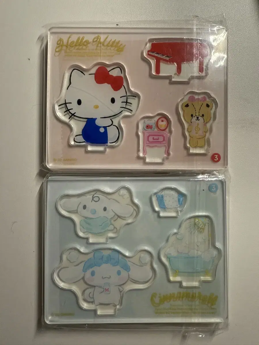 Sanrio My Standers Hello Kitty Cinnamoroll