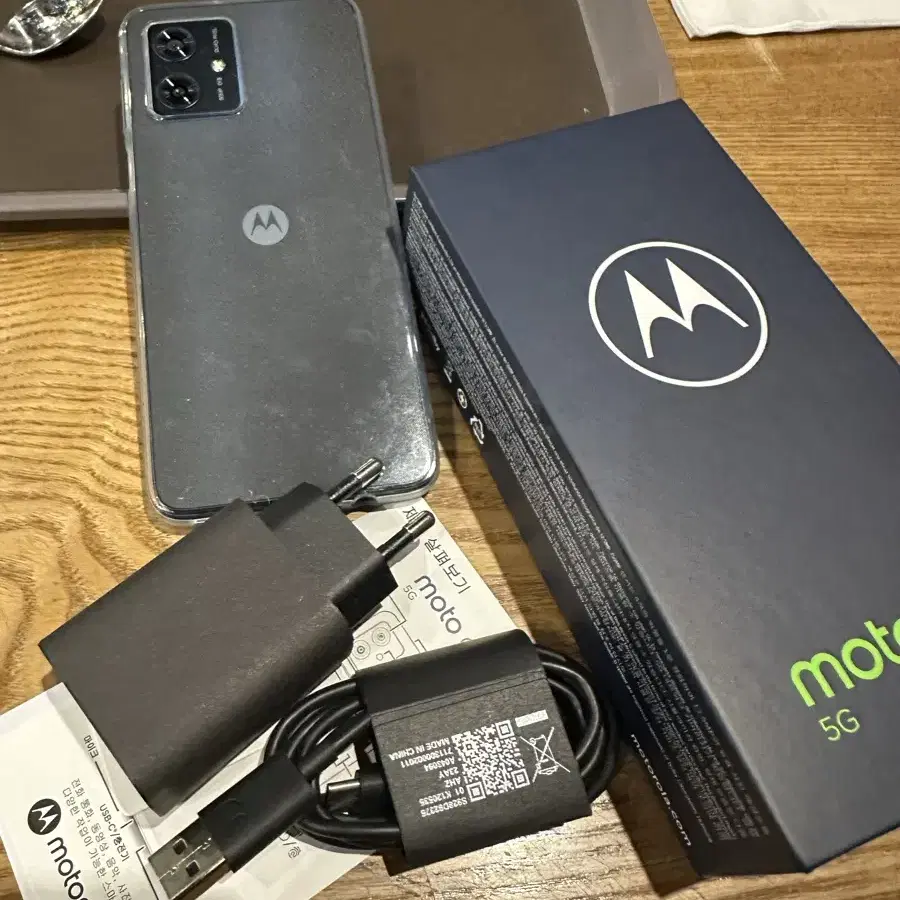 완전새상품/자급제핸드폰/모토로라g54/motorola/256GB