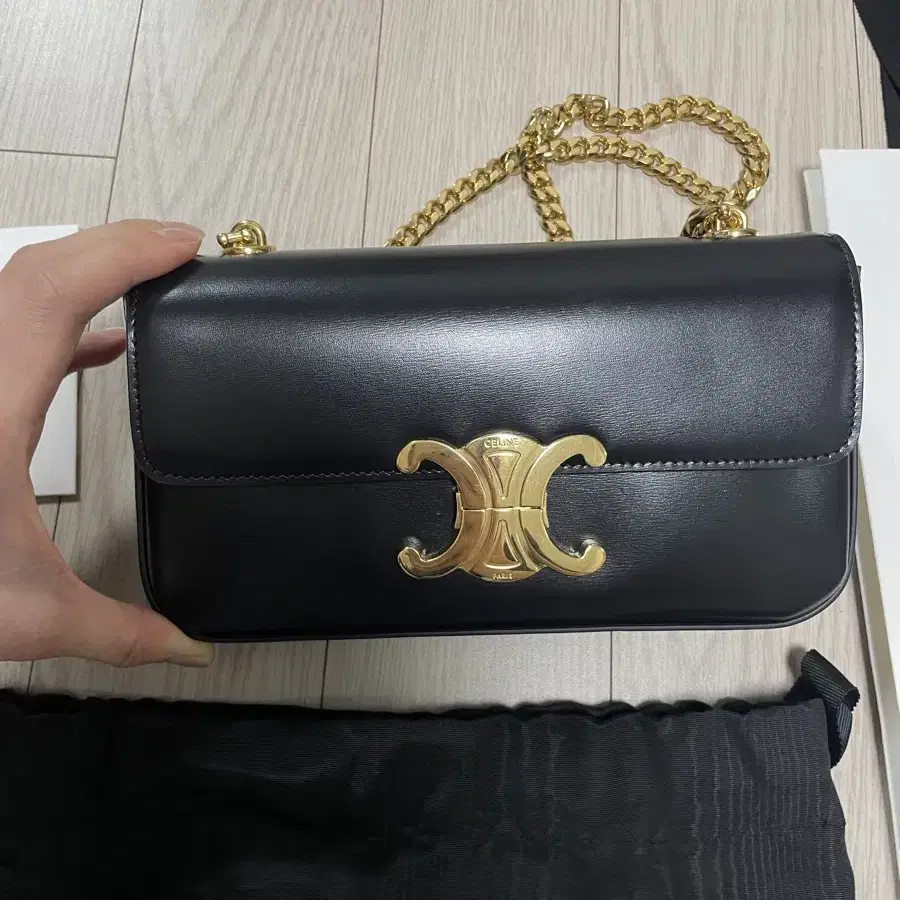 CELINE 클로드 체인 숄더백