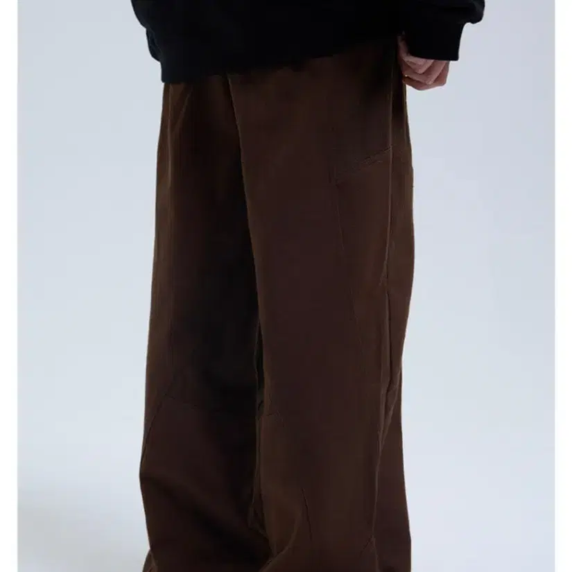 더콜디스트모먼트 라인 팬츠 브라운 tcm line pants brown