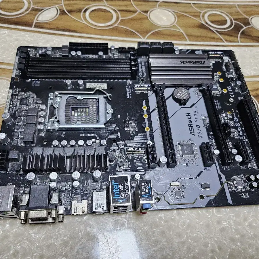 에즈락 메인보드 Z370 pro4 판매합니다