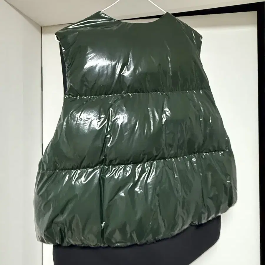 toga down vest 토가 다운 베스트