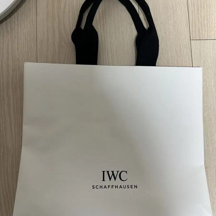 iwc 쇼핑백