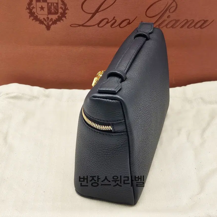 로로피아나 [정품] 엑스트라 포켓19 새상품 사진 4
