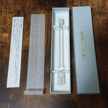 미타카노모리 지브리 미술관 유리로 만든 펜 토토로
