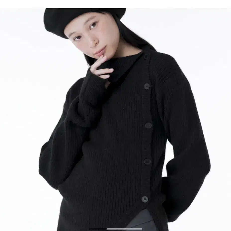 미세키서울 side button knit 블랙