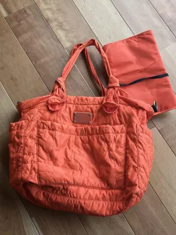 marcbymarcjacobs 오렌지 마더백 기저귀 교환 매트 포함