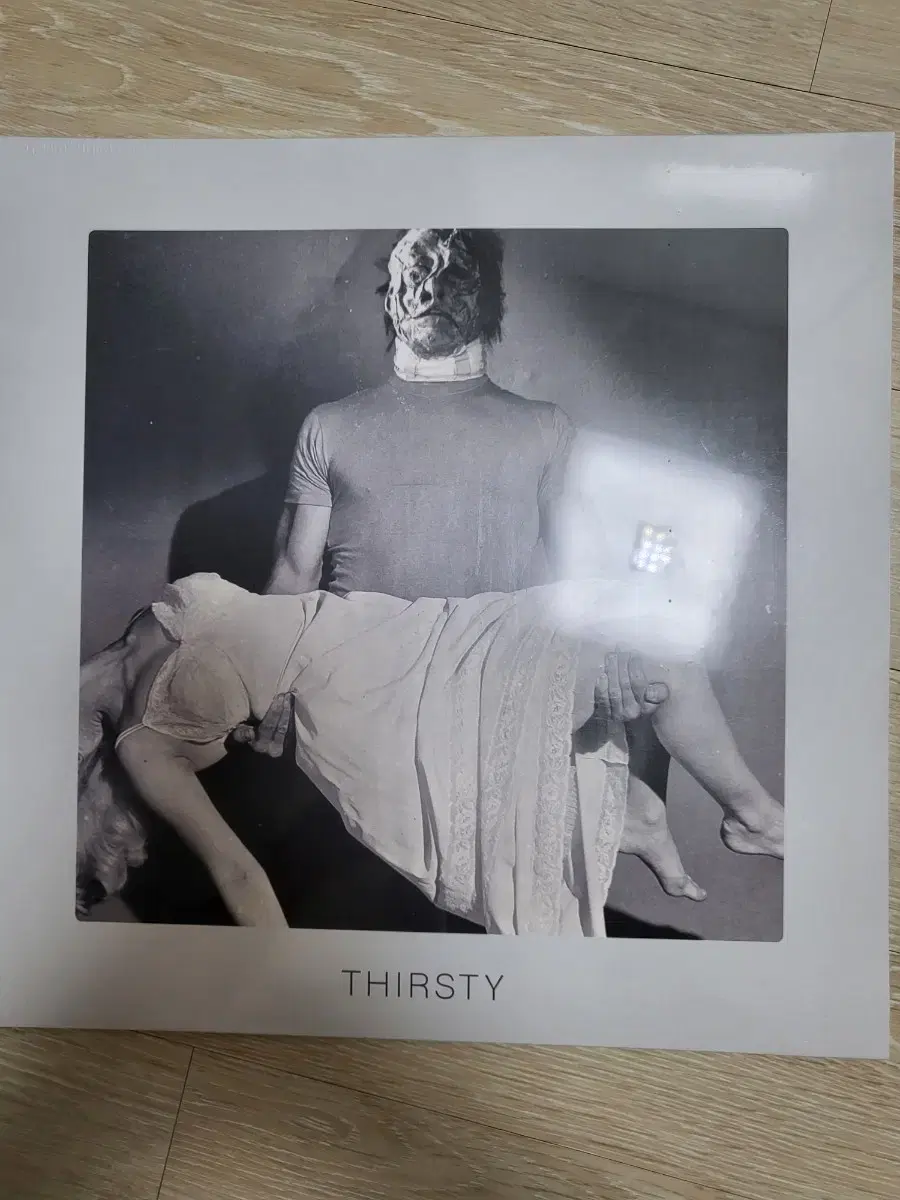 (미개봉) 검정치마 thirsty lp 팝니다.