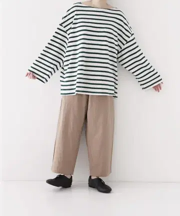 nest Robe UpcycleLino : 카베 트위스트 보더 빅 티셔츠