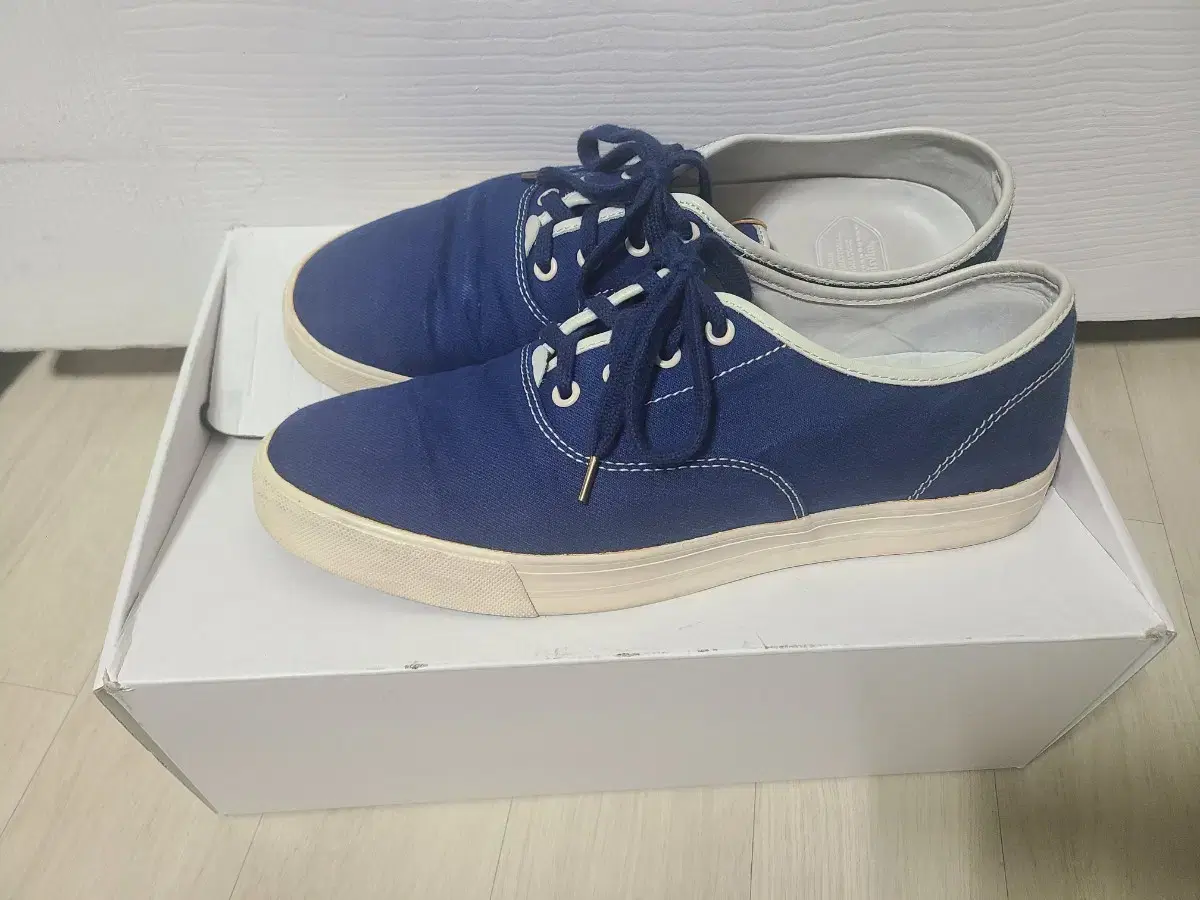 Beesbeam 16ss LOGAN DECK LO CMYK LAVY 9.5