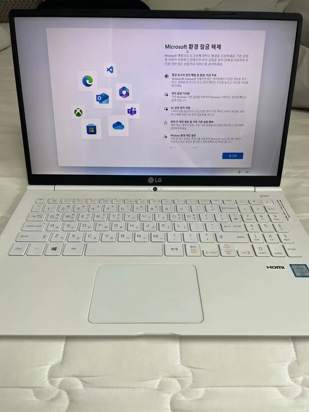 LG그램/i5/8GB/white/15.6/256GB(SSD)/15Z960