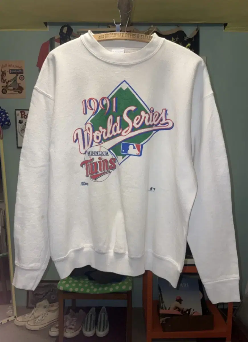 1990's Vintage Salem Sportswear Sweat