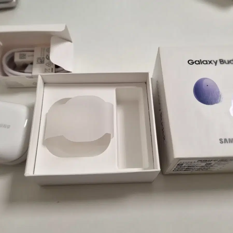 Galaxy Buds 2 갤럭시 버즈2 라벤더 / 풀박스 상태최상